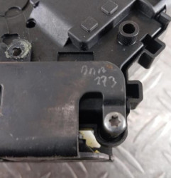 Serrure avant gauche VOLVO XC 60 1 Photo n°5