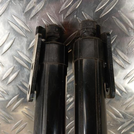 Verin de coffre VOLVO XC 60 1