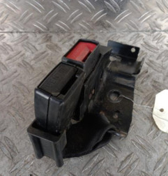 Attache ceinture arriere gauche RENAULT CLIO 3 Photo n°1
