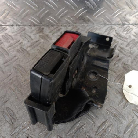 Attache ceinture arriere gauche RENAULT CLIO 3 Photo n°1