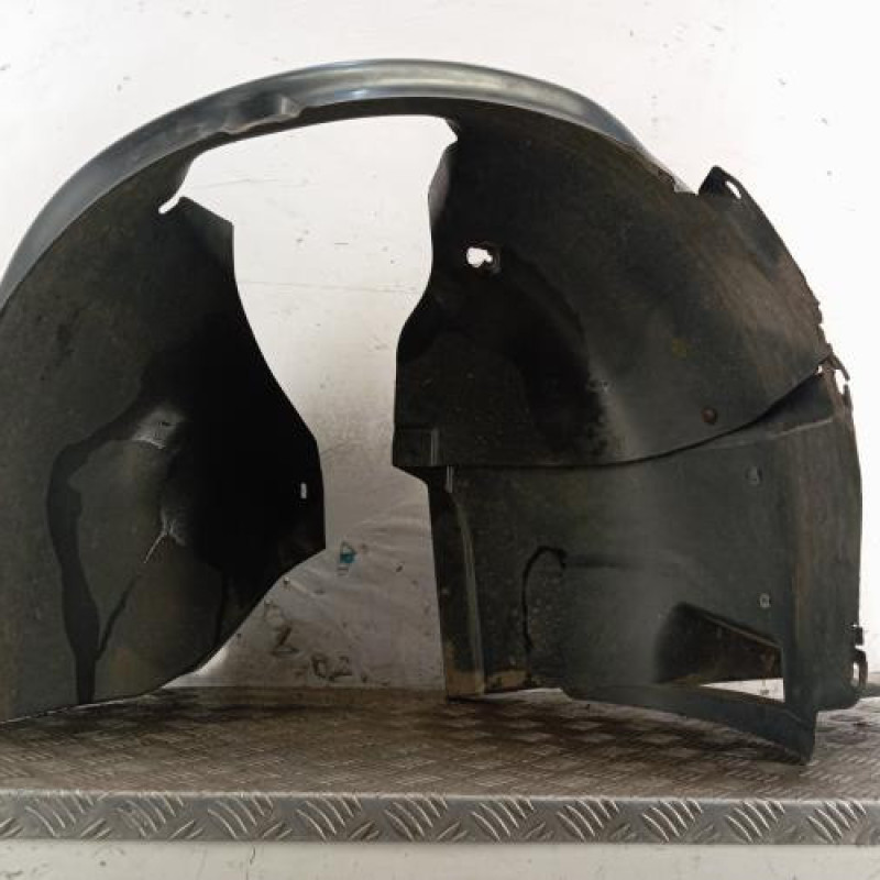 Pare boue avant droit VOLKSWAGEN GOLF 5