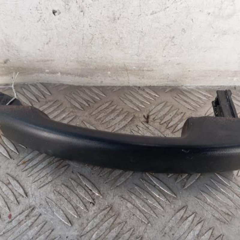 Poignee porte laterale droit NISSAN NV300