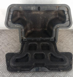 Trappe de plancher PEUGEOT 5008 1