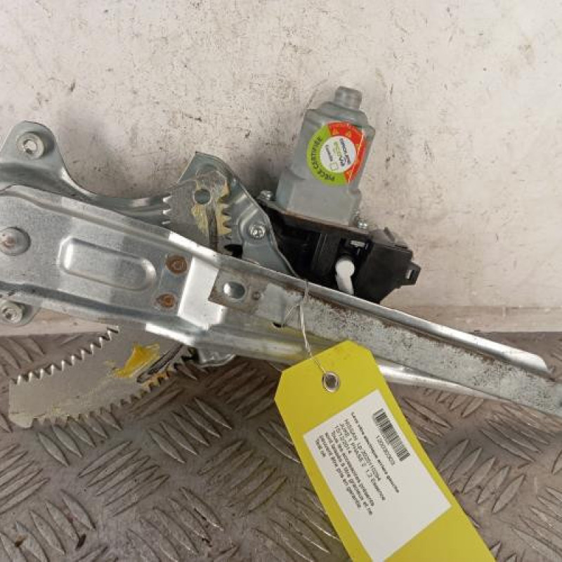 Leve vitre electrique arriere gauche NISSAN JUKE 1