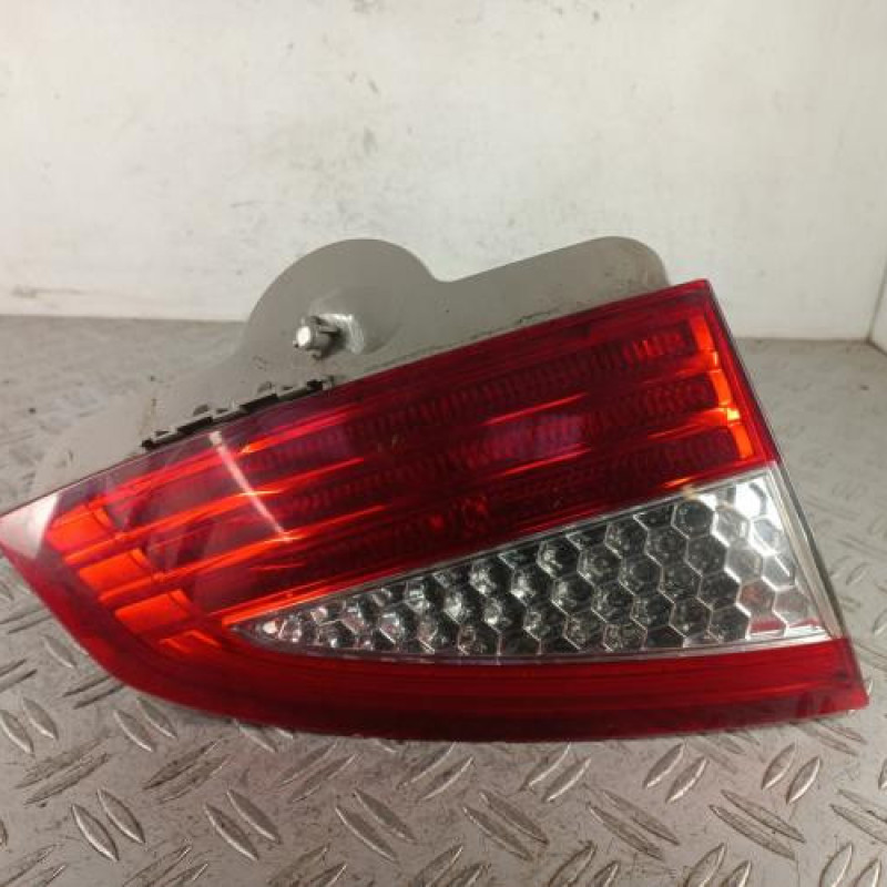 Feu arriere secondaire gauche (feux) FORD MONDEO 3