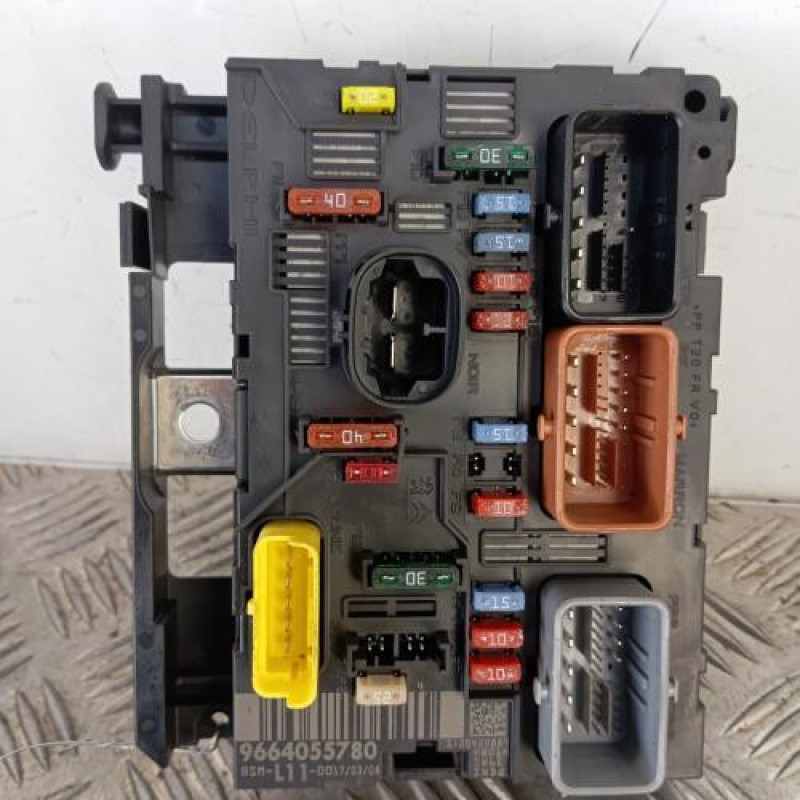 Boitier servitude moteur (BSM) PEUGEOT 207