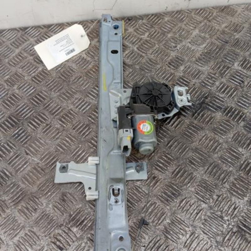 Leve vitre electrique avant gauche PEUGEOT 207