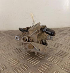 Etrier arriere droit (freinage) VOLKSWAGEN GOLF 5 Photo n°3