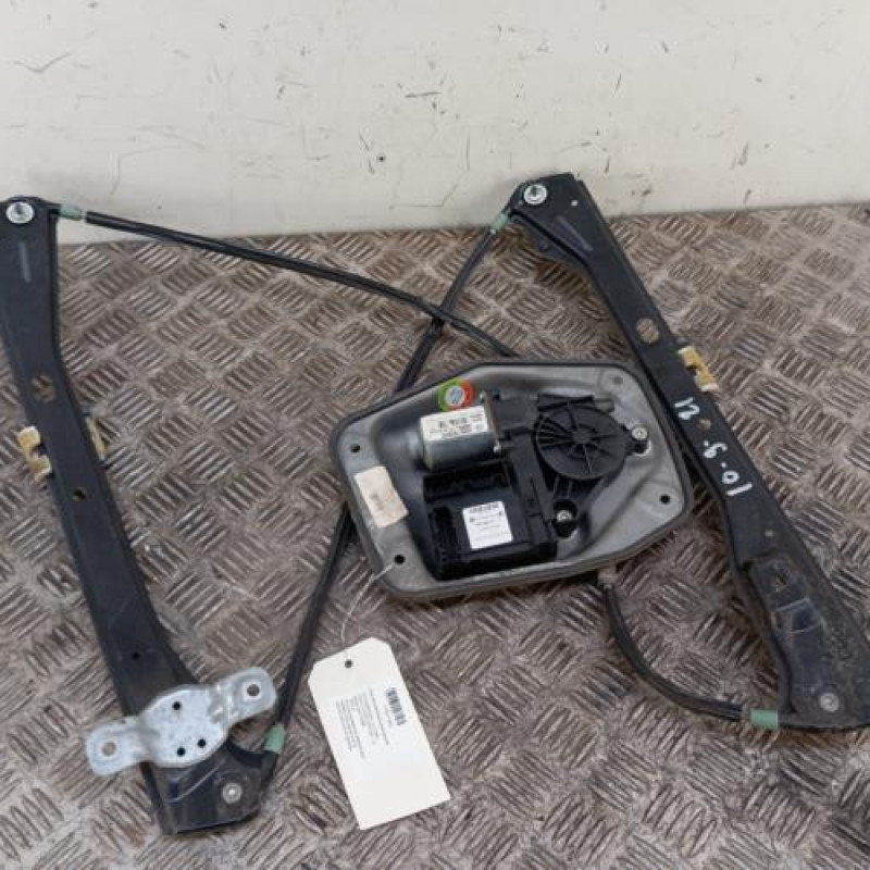 Leve vitre electrique avant gauche VOLKSWAGEN GOLF 5