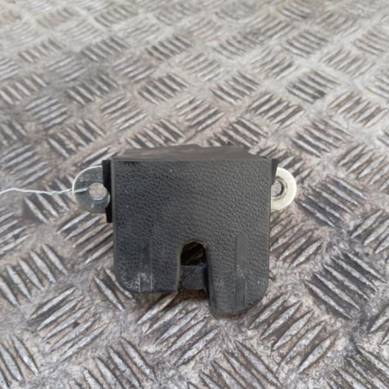 Serrure de hayon VOLKSWAGEN GOLF 5