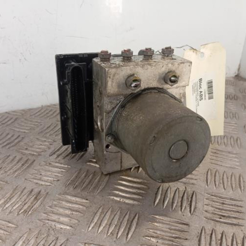 Bloc ABS (freins anti-blocage) VOLKSWAGEN CRAFTER 1 Bloc ABS (freins anti-blocage) VOLKSWAGEN CRAFTER 1