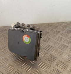 Bloc ABS (freins anti-blocage) VOLKSWAGEN CRAFTER 1 Photo n°4