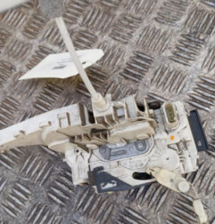 Serrure avant gauche VOLKSWAGEN CRAFTER 1 Photo n°4