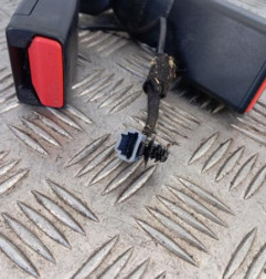 Attache ceinture arriere gauche RENAULT TALISMAN