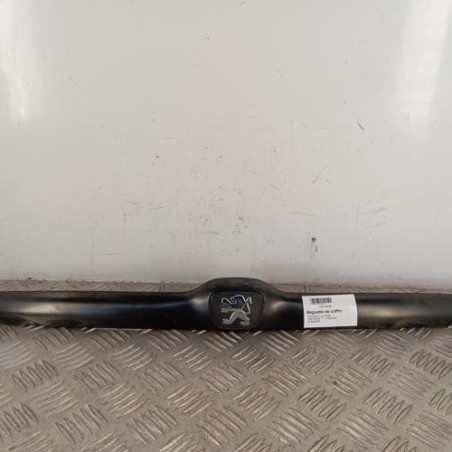 Baguette de coffre PEUGEOT 206 Photo n°1