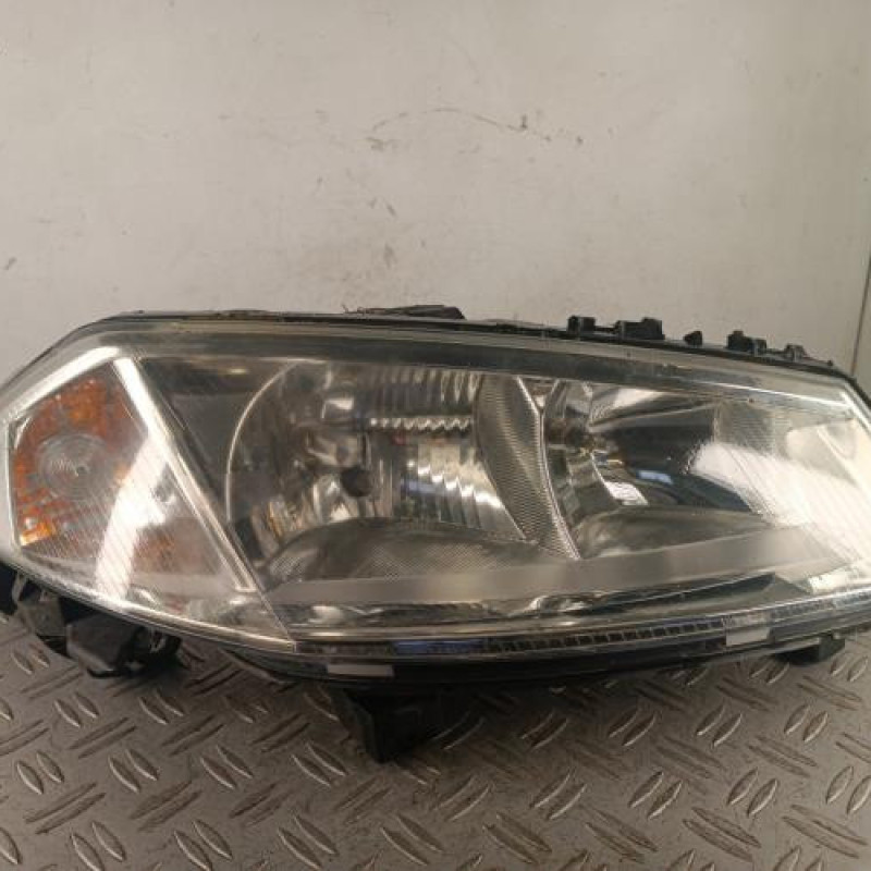 Optique avant principal droit (feux)(phare) RENAULT MEGANE 2