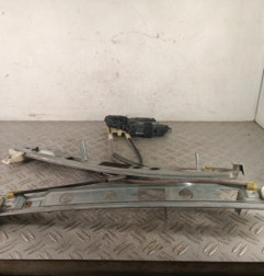 Leve vitre electrique avant droit RENAULT MEGANE 2 Photo n°1