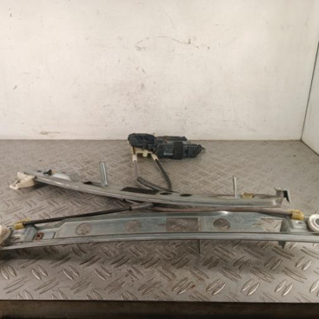 Leve vitre electrique avant droit RENAULT MEGANE 2 Photo n°1