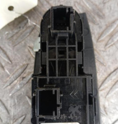 Interrupteur de leve vitre avant gauche CITROEN C4 PICASSO 2 Photo n°4