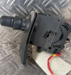 Commodo phare RENAULT CLIO 3 Photo n°1