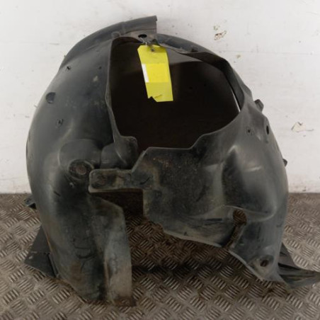 Pare boue avant droit RENAULT CLIO 3