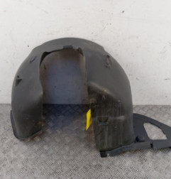 Pare boue avant gauche PEUGEOT 208 1