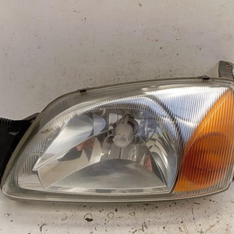 Optique avant principal gauche (feux)(phare) FORD FIESTA 4
