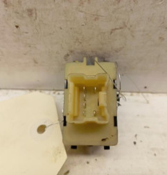 Interrupteur de leve vitre avant gauche DACIA SANDERO 2