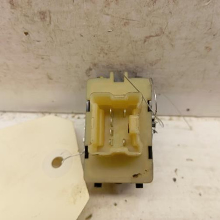 Interrupteur de leve vitre avant gauche DACIA SANDERO 2