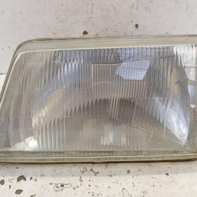 Optique avant principal gauche (feux)(phare) PEUGEOT 205