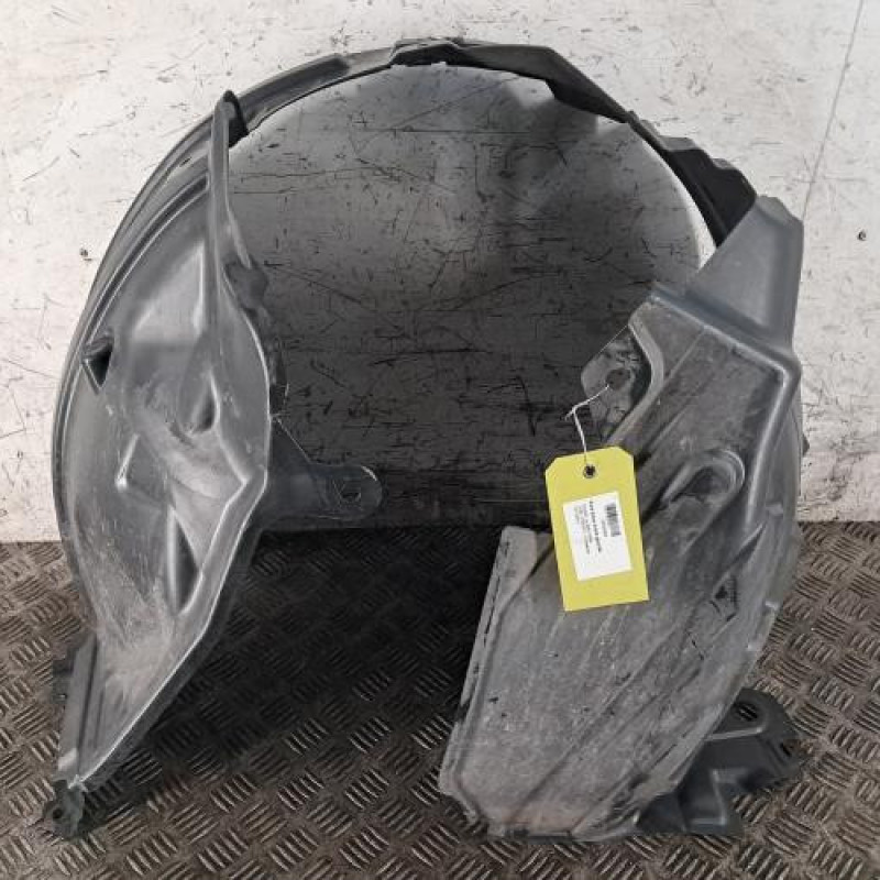 Pare boue avant gauche NISSAN JUKE 1