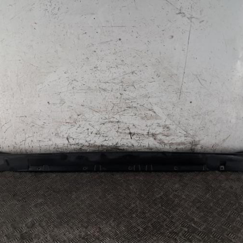 Bas de caisse gauche NISSAN JUKE 1