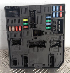 Boitier UCH RENAULT TALISMAN Photo n°1