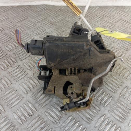 Serrure arriere gauche AUDI A6 2 Photo n°1