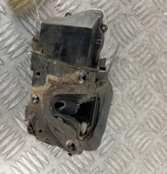 Serrure avant gauche PEUGEOT 607