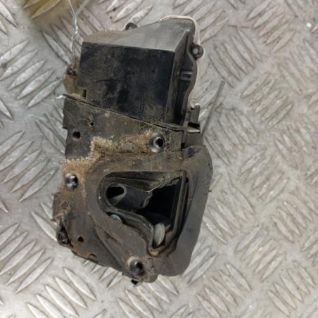 Serrure avant gauche PEUGEOT 607