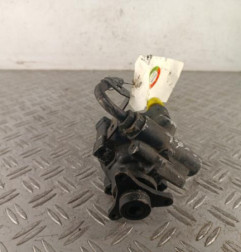 Pompe de direction RENAULT TRAFIC 2 Photo n°1