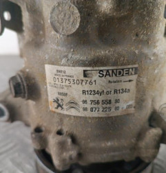 Compresseur clim PEUGEOT 208 1