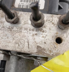 Bloc ABS (freins anti-blocage) PEUGEOT 807 Photo n°4