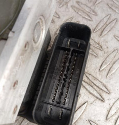 Bloc ABS (freins anti-blocage) PEUGEOT 206 Photo n°6