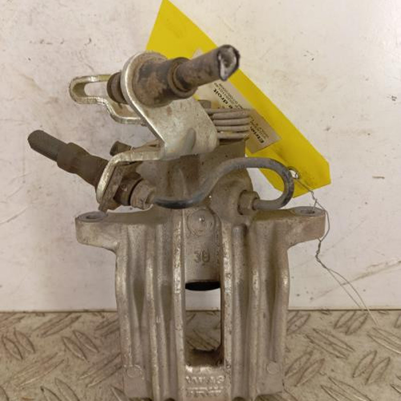 Etrier arriere droit (freinage) VOLKSWAGEN GOLF 5