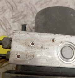 Bloc ABS (freins anti-blocage) PEUGEOT 206 Photo n°7