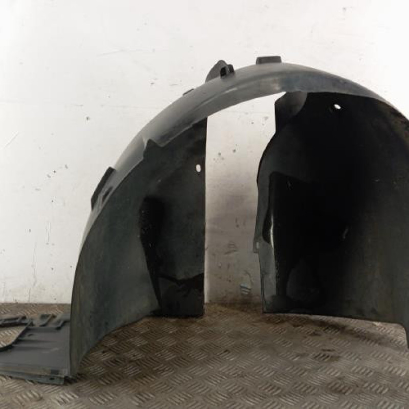 Pare boue avant gauche PEUGEOT 207