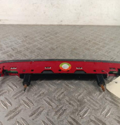 Feu arriere stop central PEUGEOT 3008 1