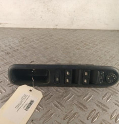 Interrupteur de leve vitre avant gauche PEUGEOT 3008 1 Photo n°1