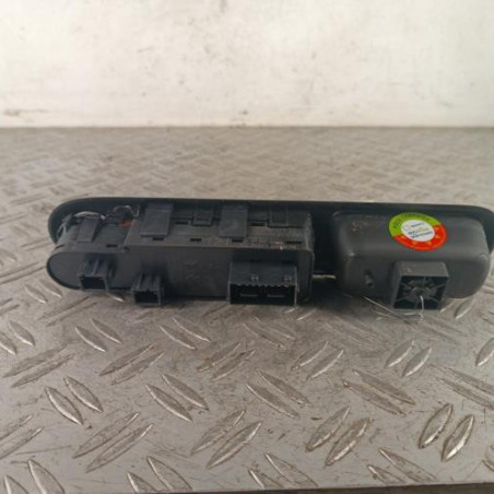 Interrupteur de leve vitre avant gauche PEUGEOT 3008 1