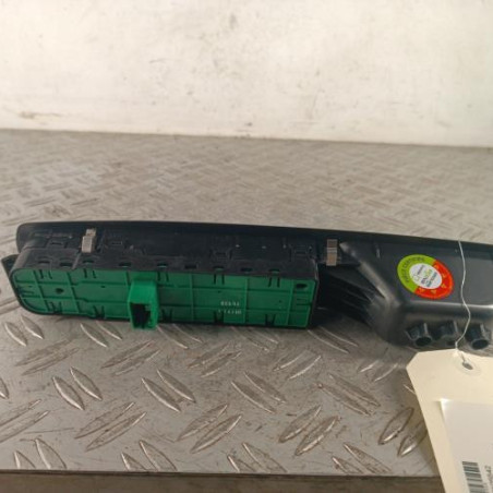 Interrupteur de leve vitre avant gauche RENAULT MEGANE 3