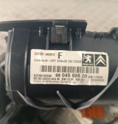 Ecran GPS PEUGEOT 3008 1 Photo n°3