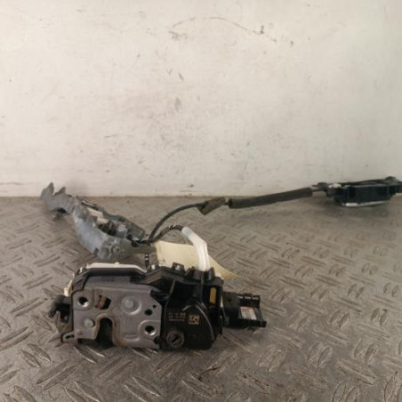 Serrure arriere droit PEUGEOT 3008 1