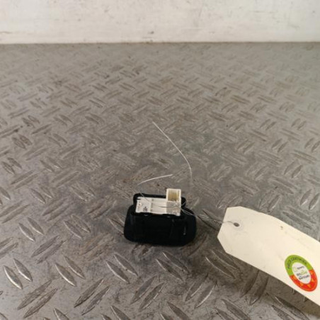 Interrupteur de leve vitre arriere droit PEUGEOT 2008 1